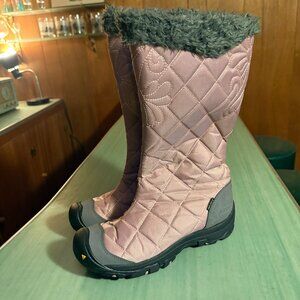 WORN ONCE Womens Keen Burlington 200 Gram Waterproof Pink Boots Size 8